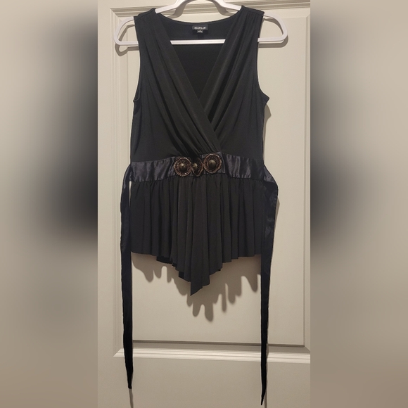 SOLD  Allen B. top - Picture 3 of 6